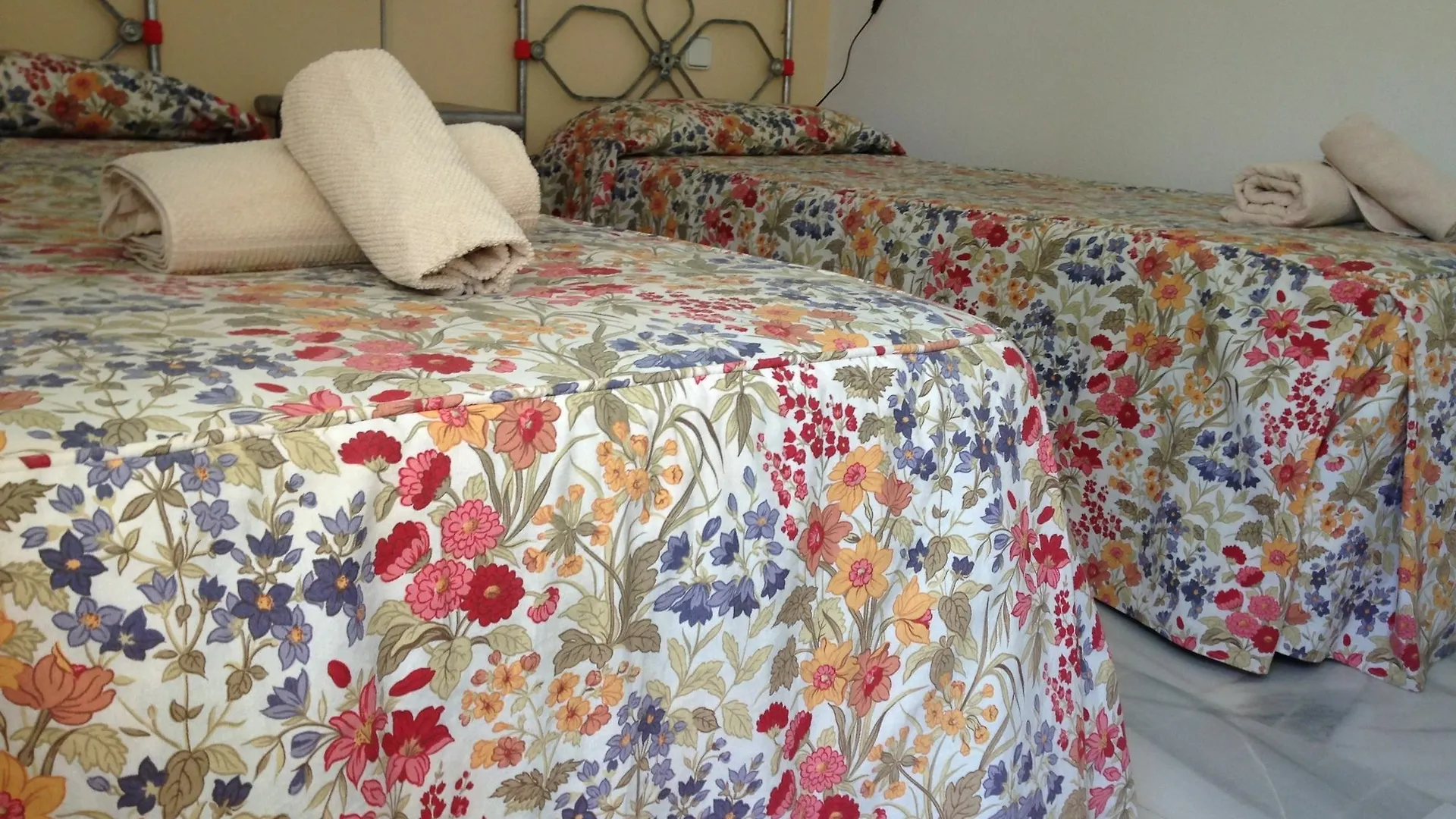 Apartment Apartaluz Marbella Costabella ,Satelite, Wifi, Pk